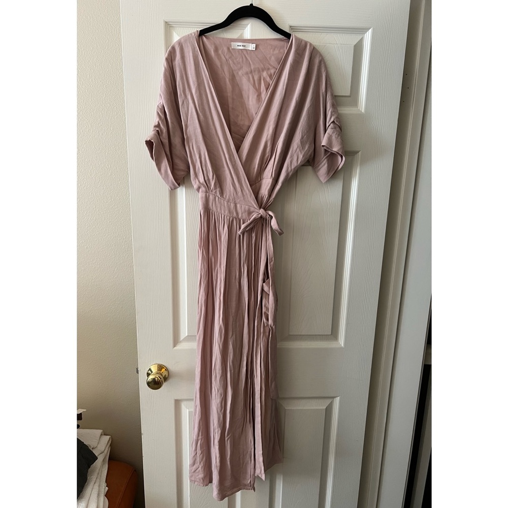 MOD REF Wrap MIDI dress in BLUSH pink color